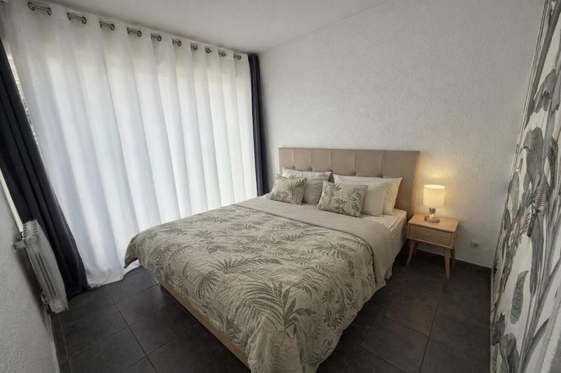 Appartement - 90 m² - 5 pièces