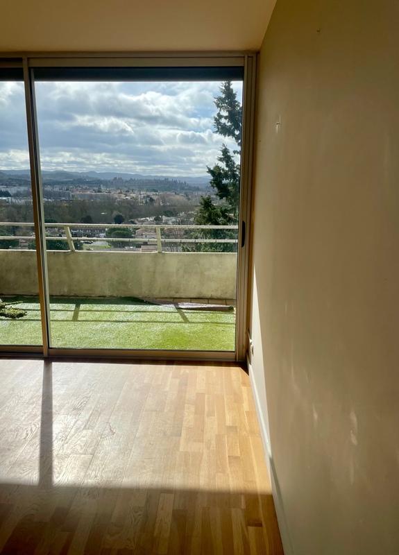 Appartement - 104 m² - 5 pièces