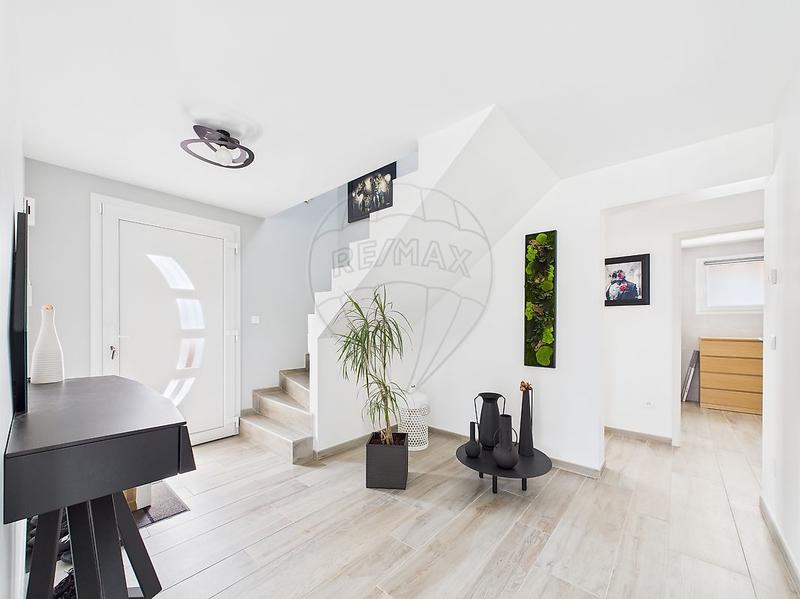 Maison - 148 m² - 5 pièces