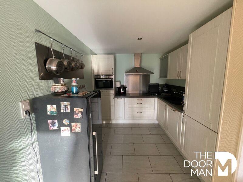 Fonds de commerce - Maison - 219 m²