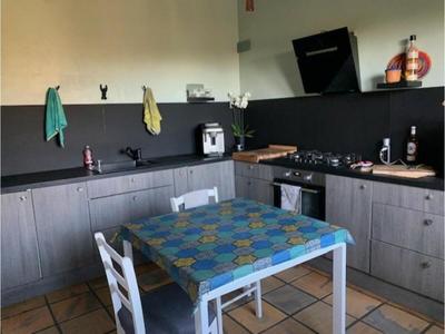 Maison - 210 m² - 6 pièces