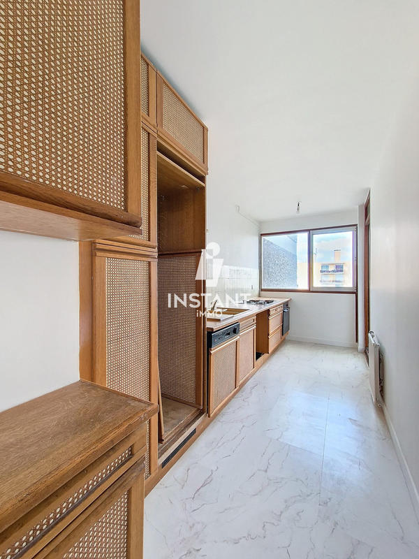 Appartement - 72 m² - 3 pièces