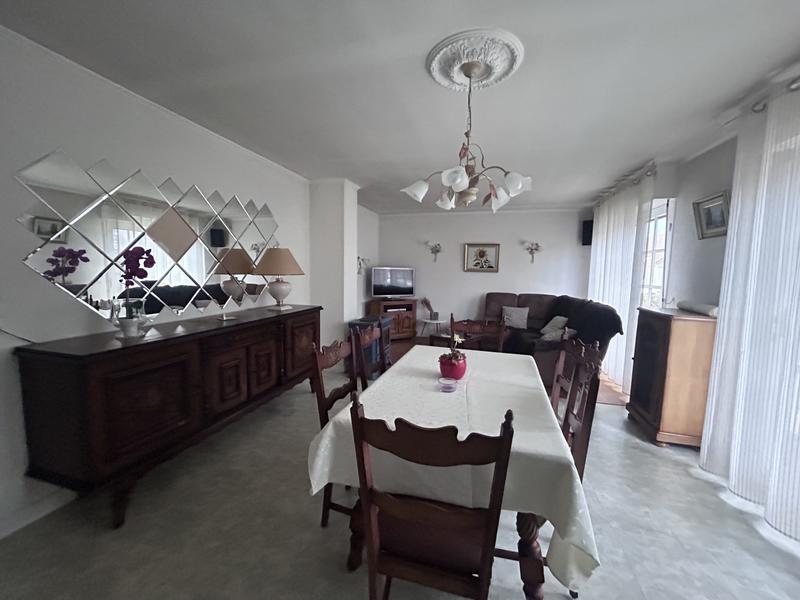 Maison - 95 m² - 6 pièces