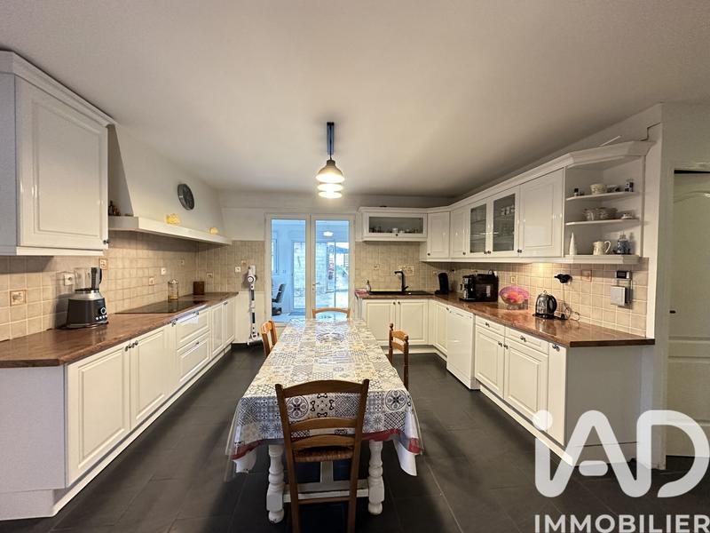 Maison - 193 m² - 6 pièces