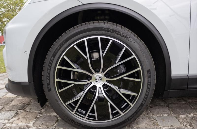 Porsche Macan 4 408 / Innodrive Pasm Toit Ouvrant Matrix Led Pack Chrono