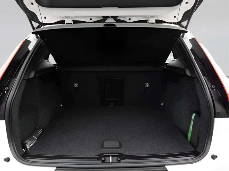 Volvo Xc40 Core Recharge