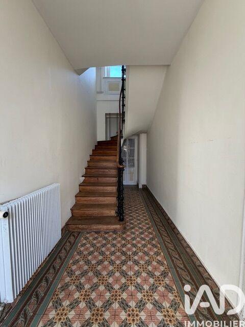 Maison - 224 m² - 7 pièces