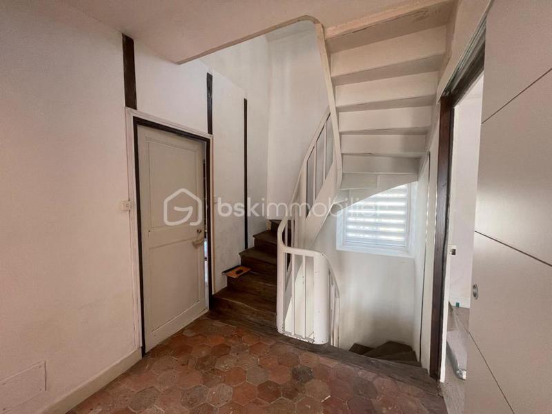 Maison - 177 m² - 7 pièces