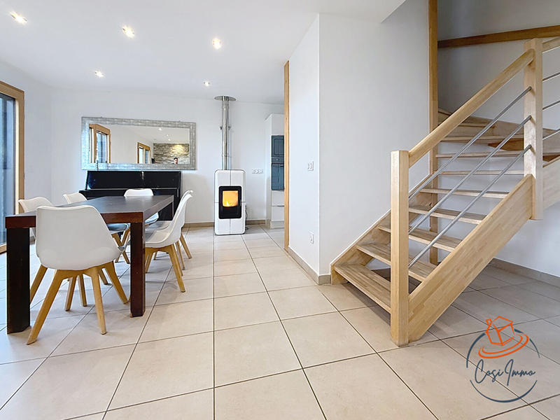 Maison - 100 m² - 4 pièces