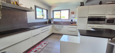 Villa - 177 m² - 4 pièces