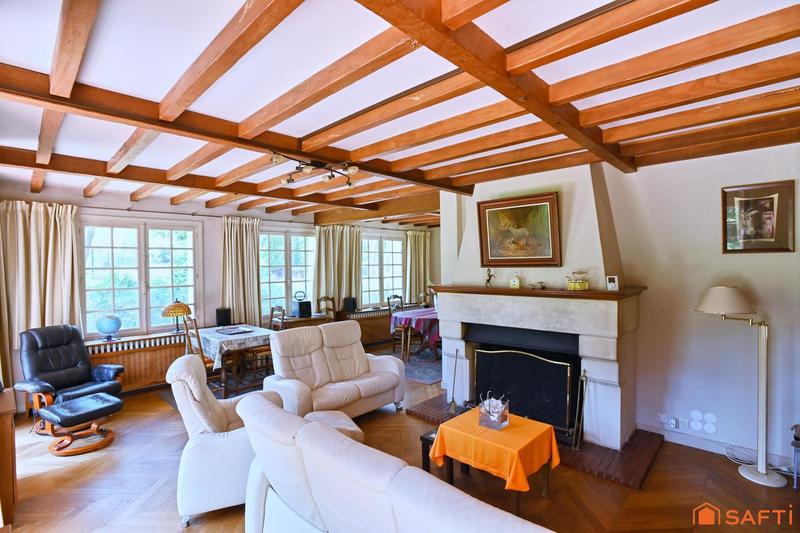 Villa - 227 m² - 8 pièces