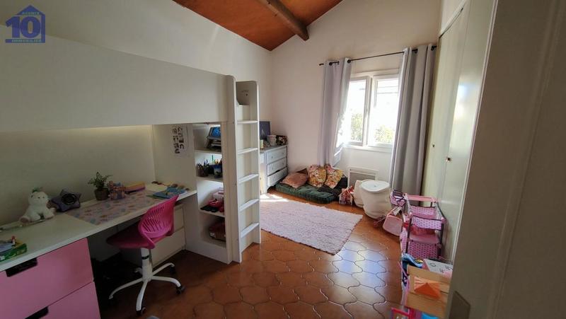 Maison - 104 m² - 4 pièces