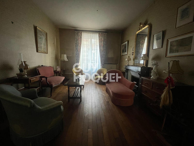 Maison - 189 m² - 7 pièces