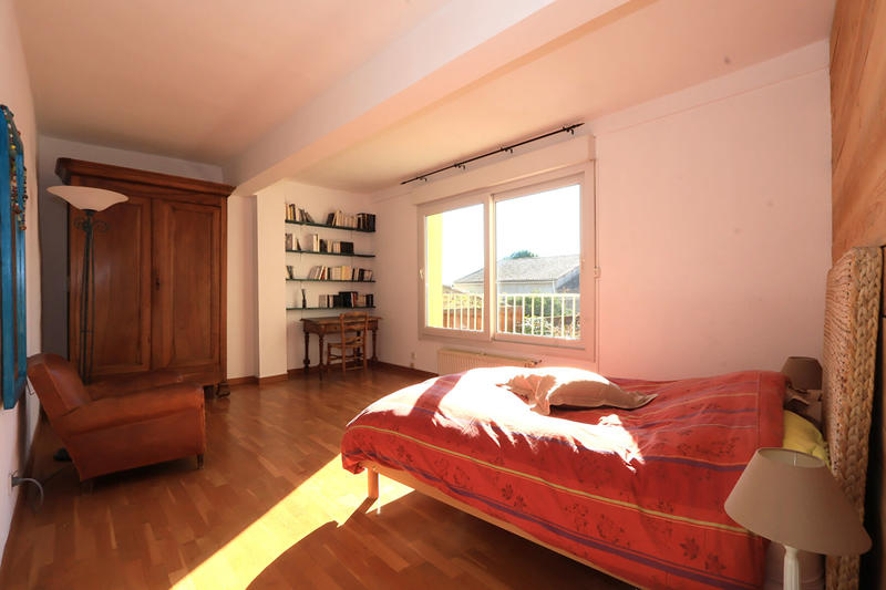 Maison - 185 m² - 6 pièces