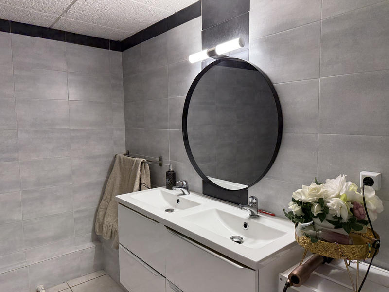 Maison - 277 m² - 8 pièces