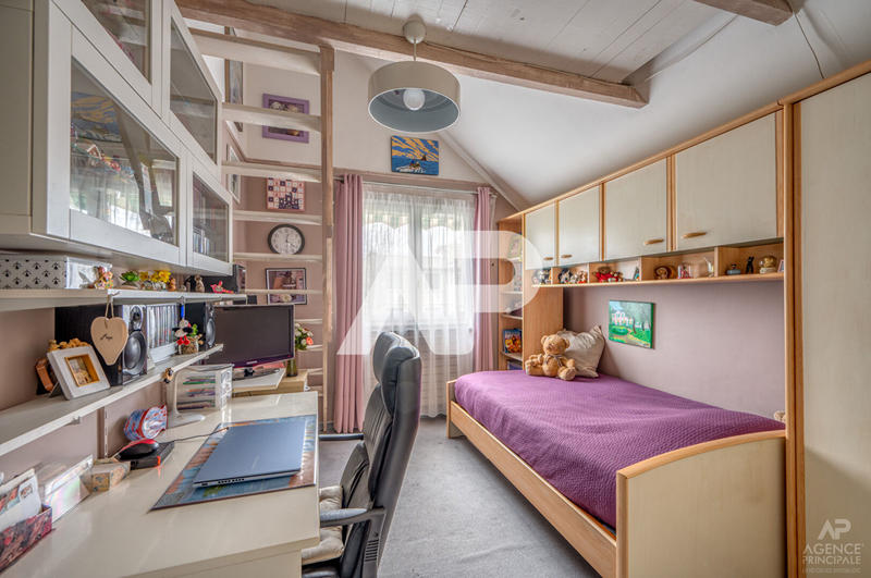 Maison - 152 m² - 8 pièces