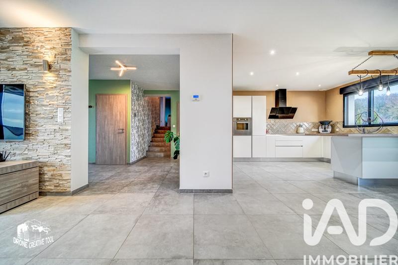 Maison - 176 m² - 6 pièces