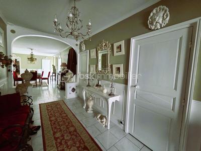 Maison ancienne - 315 m² - 10 pièces