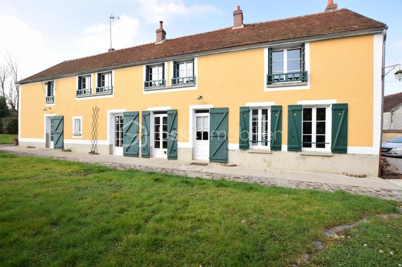 Maison - 210 m² - 7 pièces