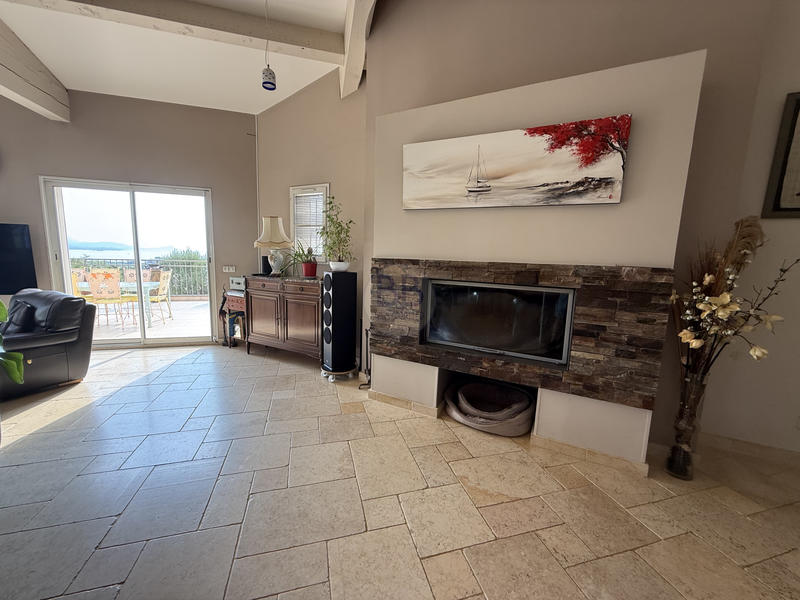 Villa - 250 m² - 7 pièces