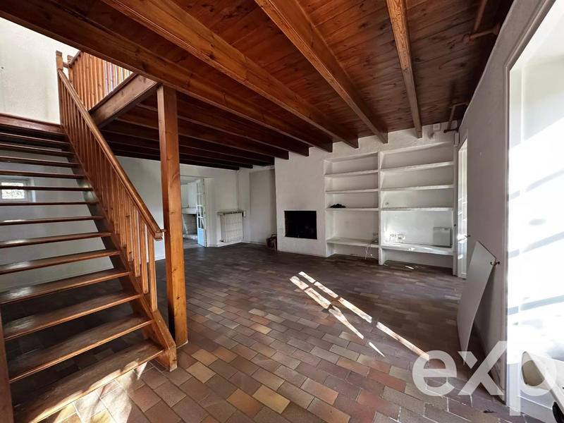 Maison - 180 m² - 8 pièces