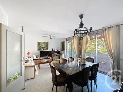 Appartement - 83 m² - 4 pièces