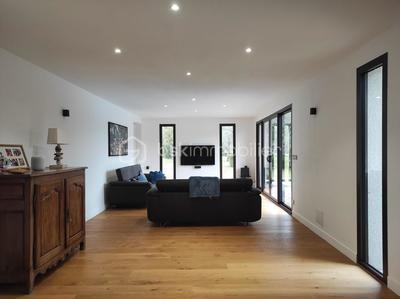 Moulin - 193 m² - 6 pièces