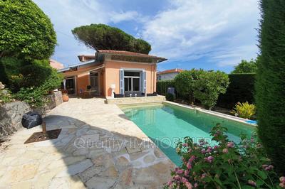 Maison de ville - 130 m² - 4 pièces