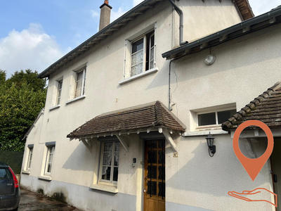 Maison ancienne - 141 m² - 9 pièces