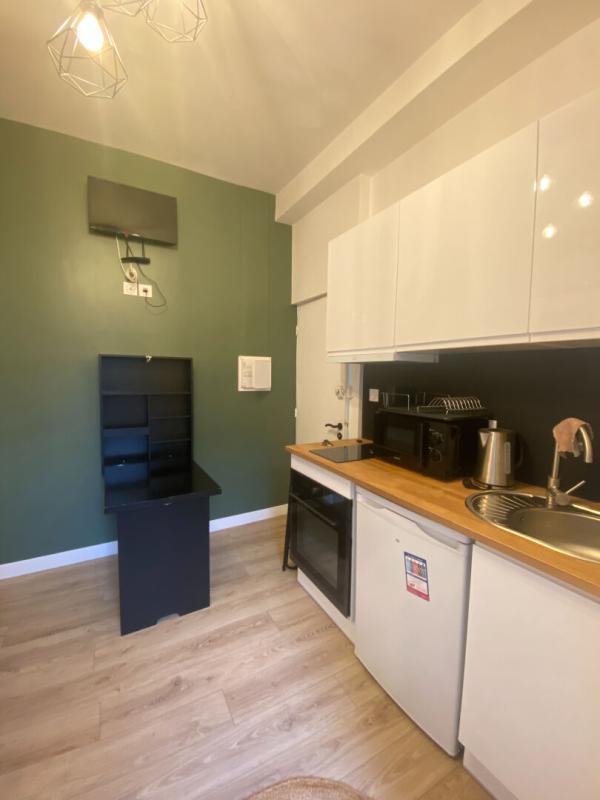 Studio - 9 m² - 1 pièce