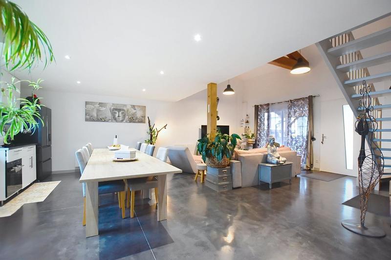 Appartement - 110 m² - 5 pièces