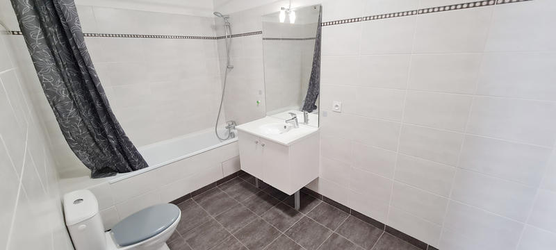 Appartement - 86 m² - 4 pièces