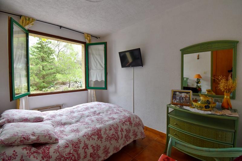 Maison - 186 m² - 11 pièces