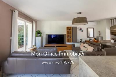 Maison - 106 m² - 5 pièces