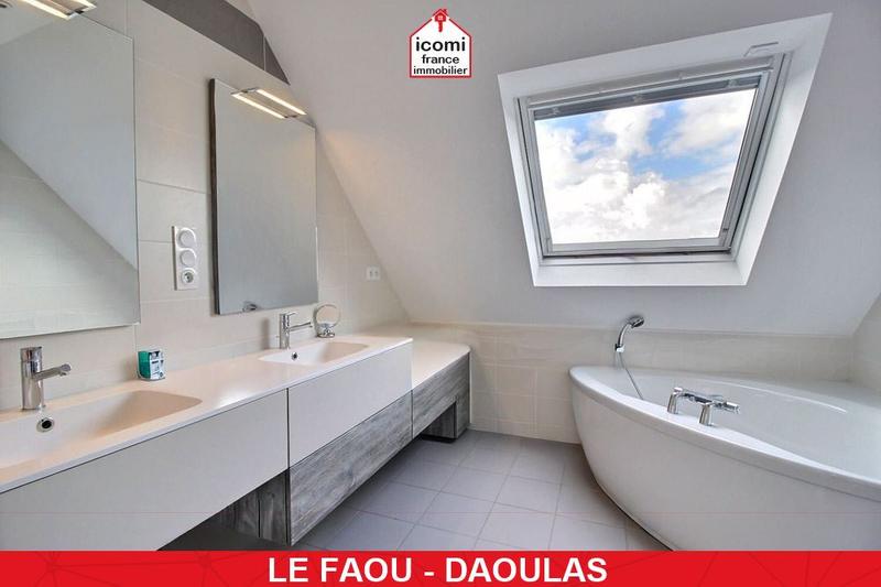 Maison - 150 m² - 8 pièces