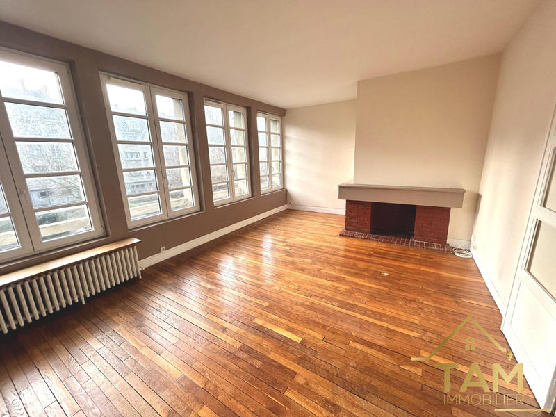 Appartement - 80 m² - 4 pièces
