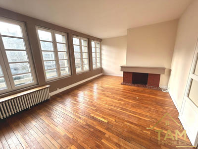 Appartement - 80 m² - 4 pièces