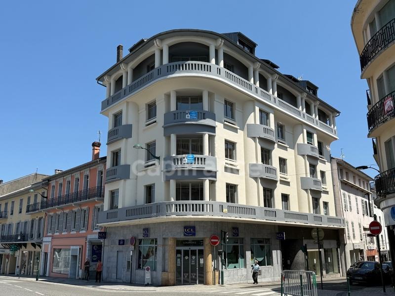 Appartement bourgeois - 107 m² - 4 pièces