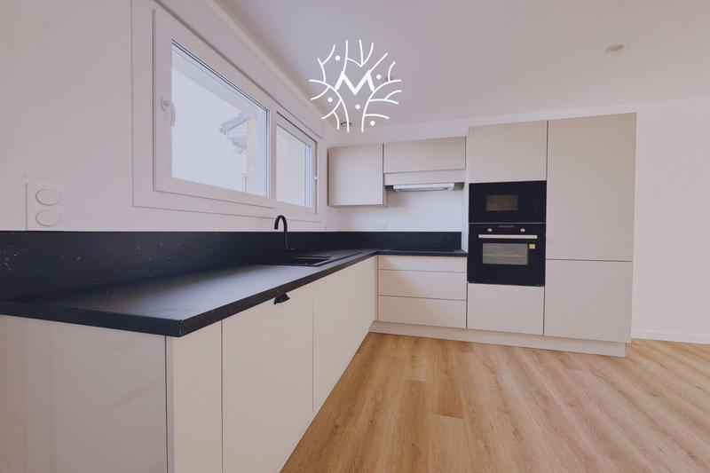 Maison - 86 m² - 4 pièces