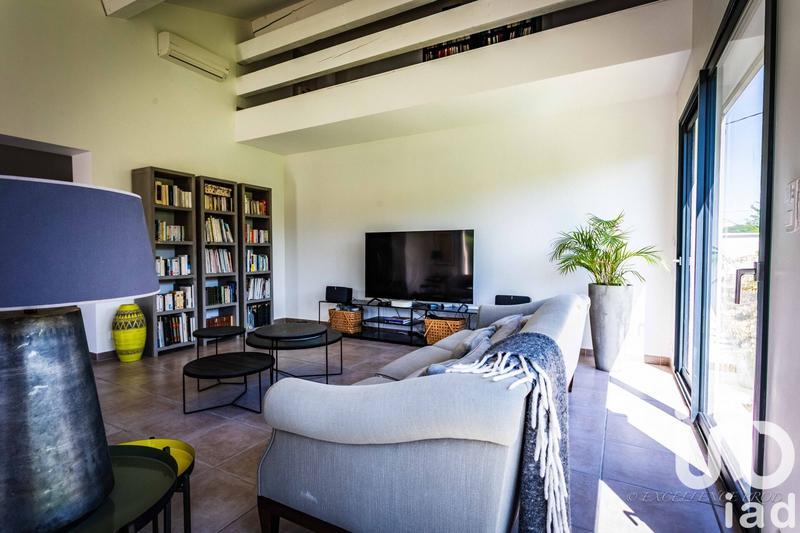 Maison - 180 m² - 6 pièces