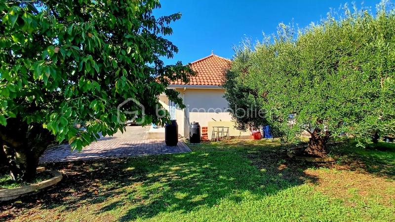 Maison - 90 m² - 5 pièces