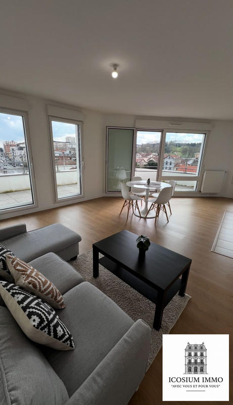 Appartement - 80 m² - 4 pièces