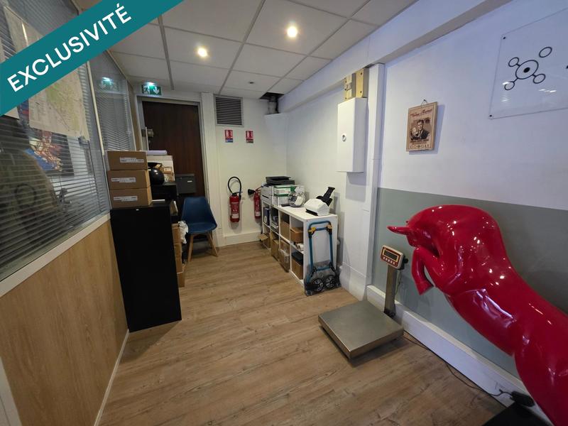Local commercial - 97 m² - 4 pièces