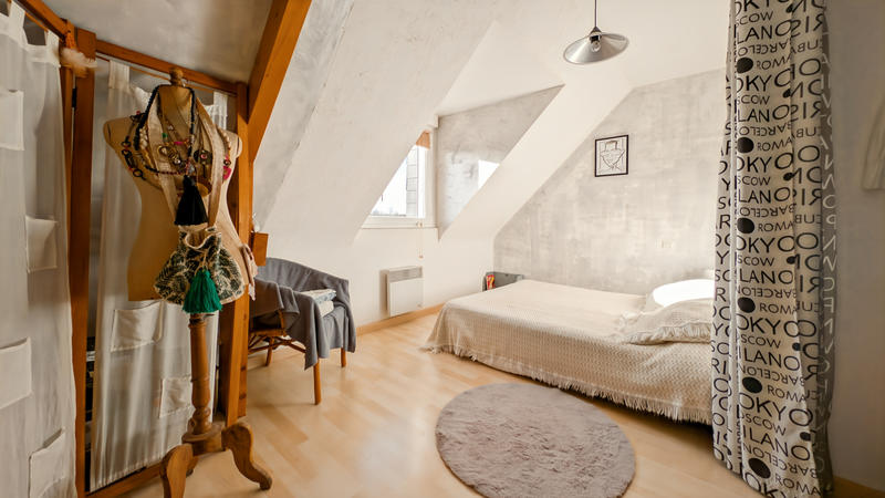 Maison - 146 m² - 7 pièces