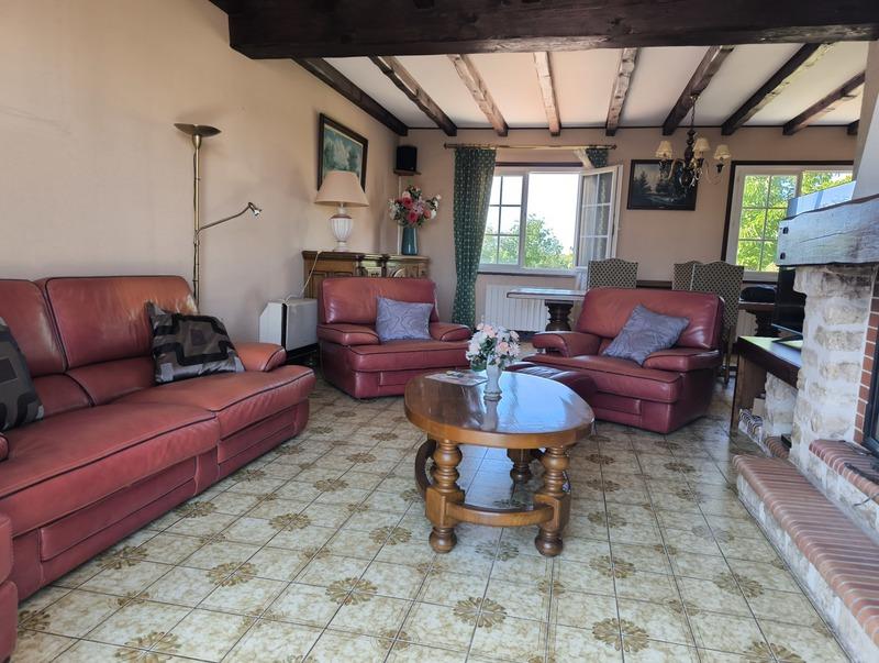 Maison - 239 m² - 10 pièces