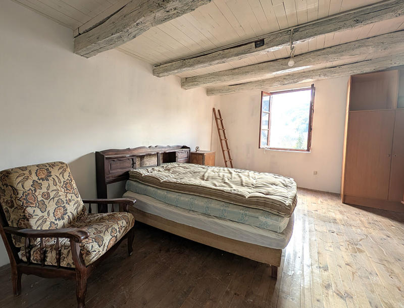 Maison - 107 m² - 6 pièces