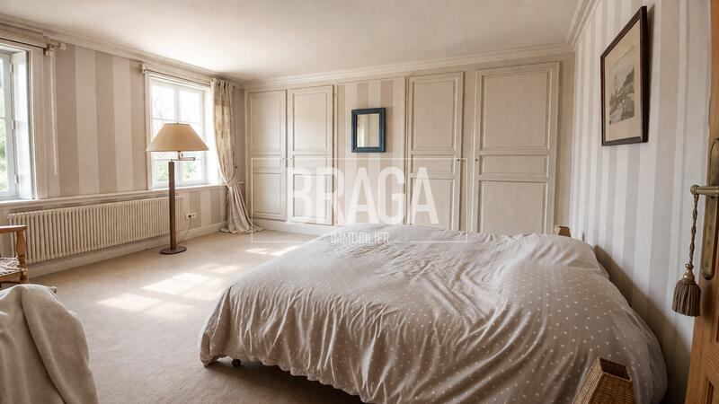 Propriété - 185 m² - 6 pièces