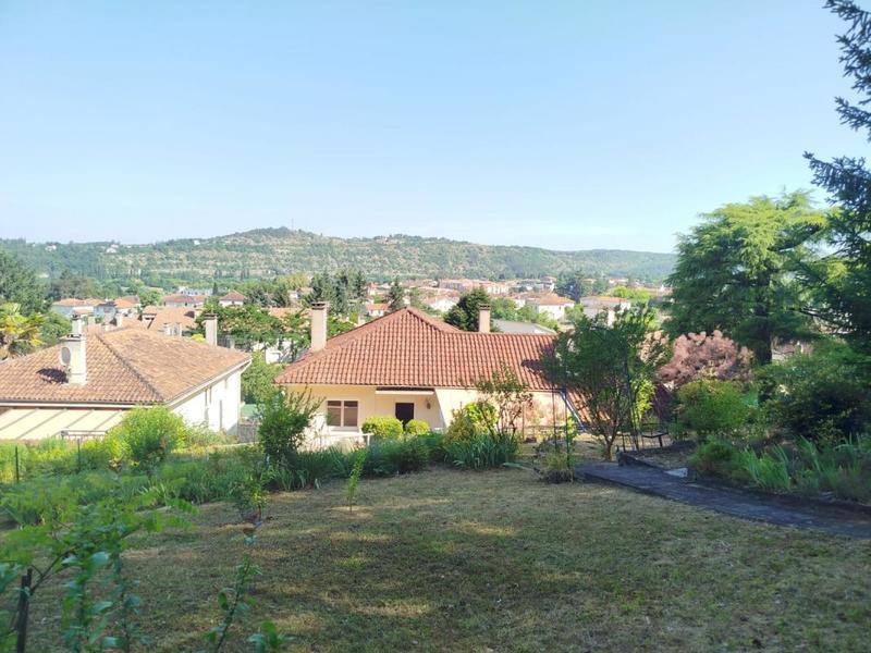 Propriété - 187 m² - 6 pièces