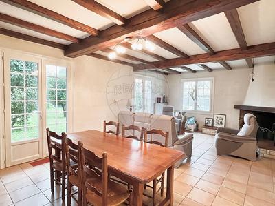 Maison - 138 m² - 7 pièces