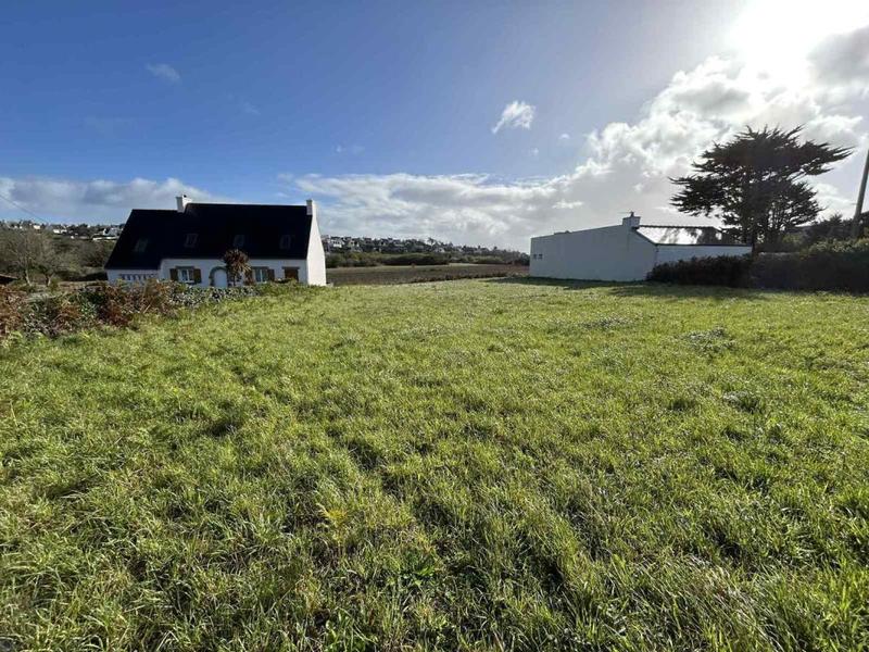 Terrain constructible - 1 560 m²